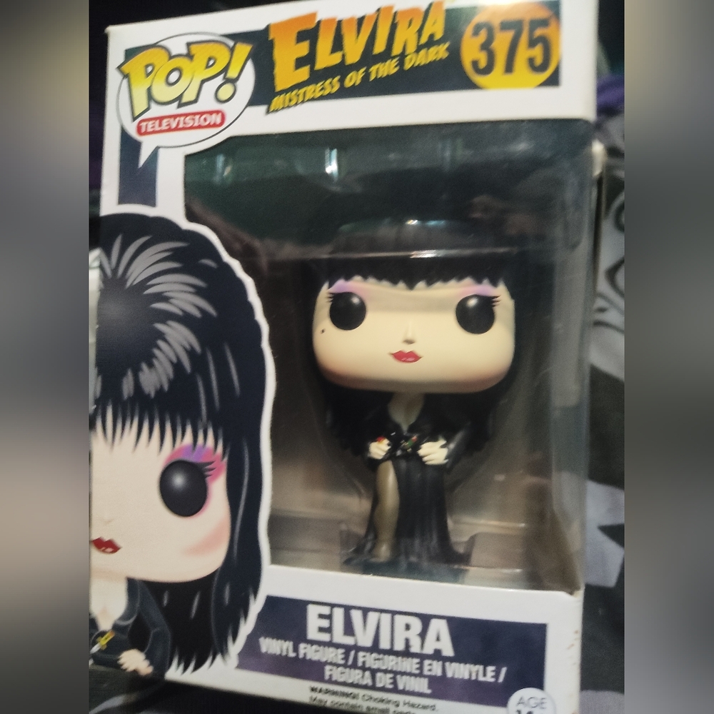 375 Elvira Funko pop